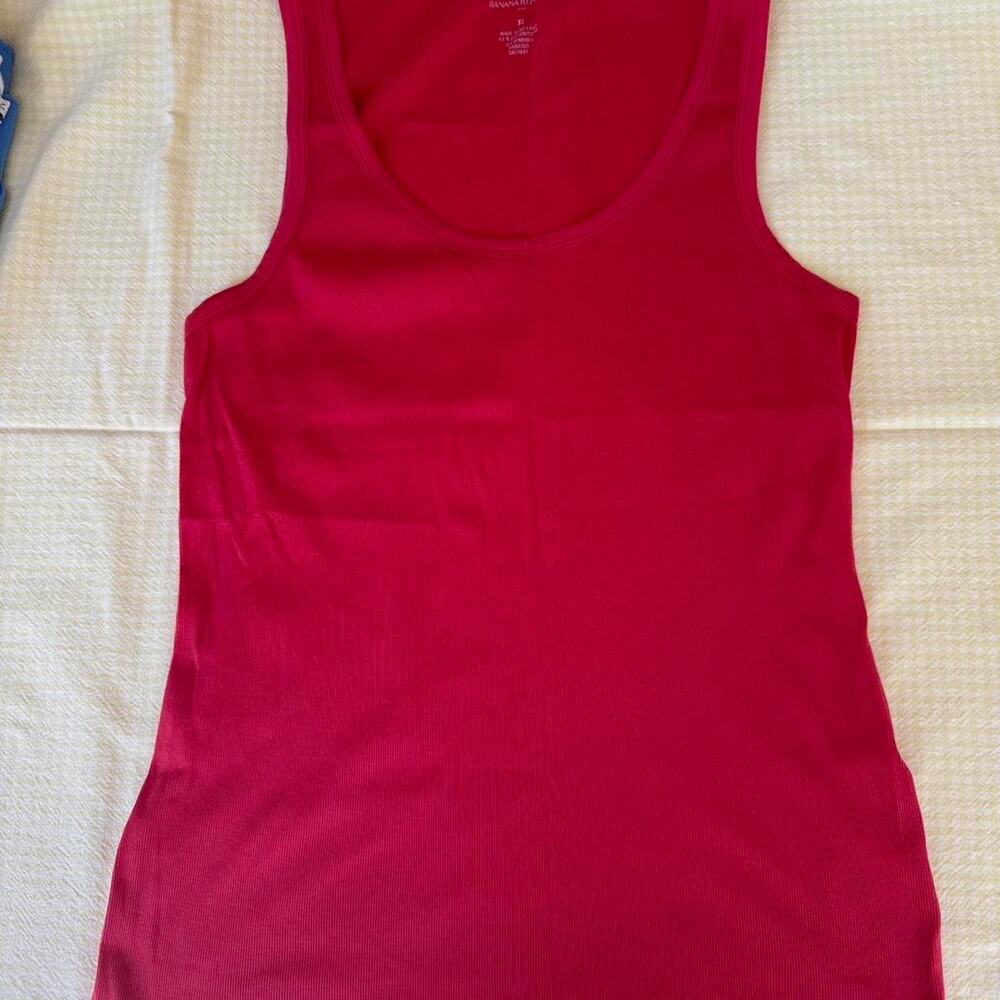 Banana republic red tank top